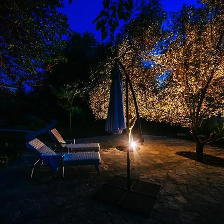 Дом отдыха House Serenity With Garden & Bbq In Malinska, Otok Krk Вантачичи