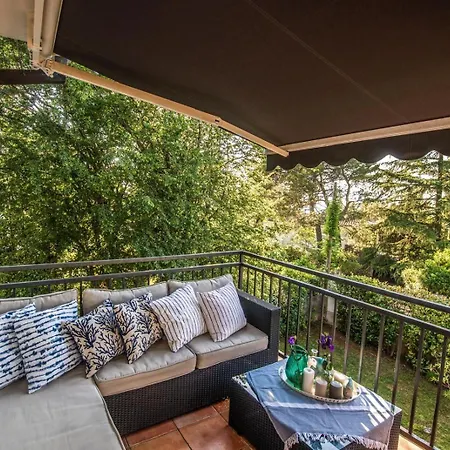 House Serenity With Garden & Bbq In Malinska, Otok Krk Дом отдыха