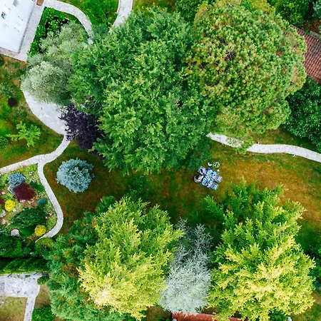 House Serenity With Garden & Bbq In Malinska, Otok Krk